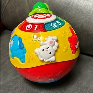 V-Tech Wiggle and Crawl Ball